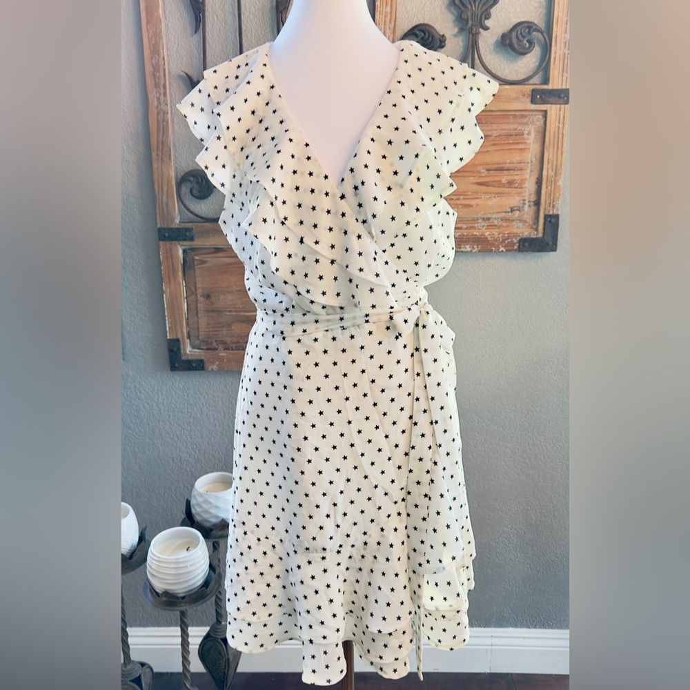 โญ๏ธ๐บ๐ธ WAYF Ivory with Navy Stars Chiffon Ruffle Wrap Sleeveless Dress -M ๐บ๐ธ๐ฅ